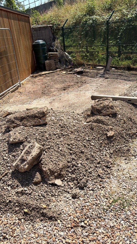Acrewood Nursery, Amersham — Old out — photo 1