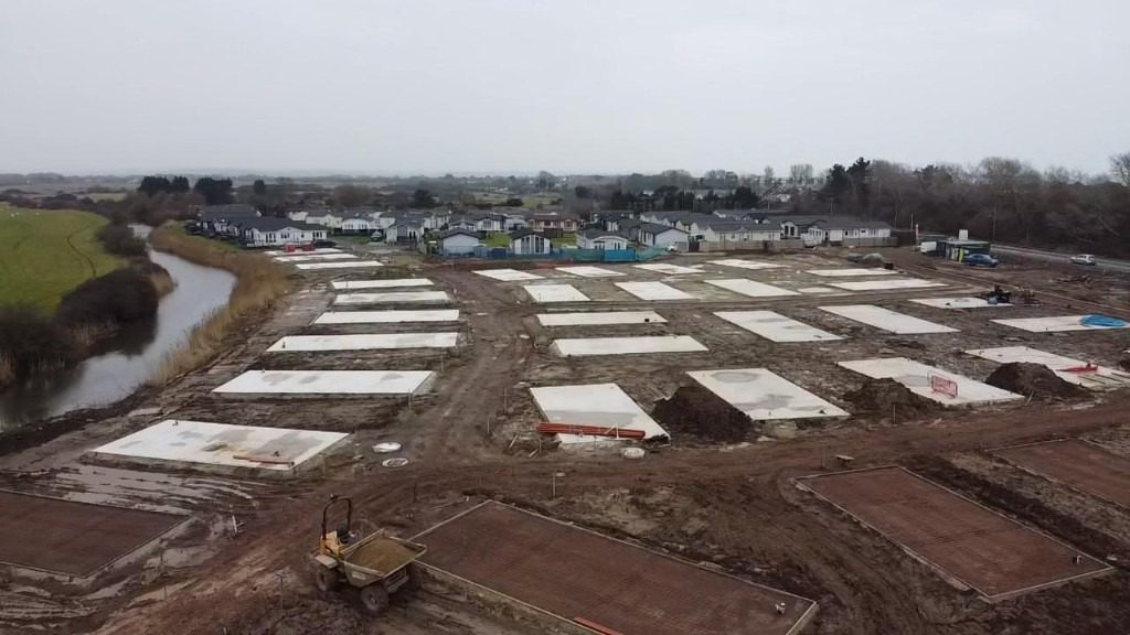 150 Pads — Pevensey Bay, Pevensey Bay, Eastbourne — The start — photo 5
