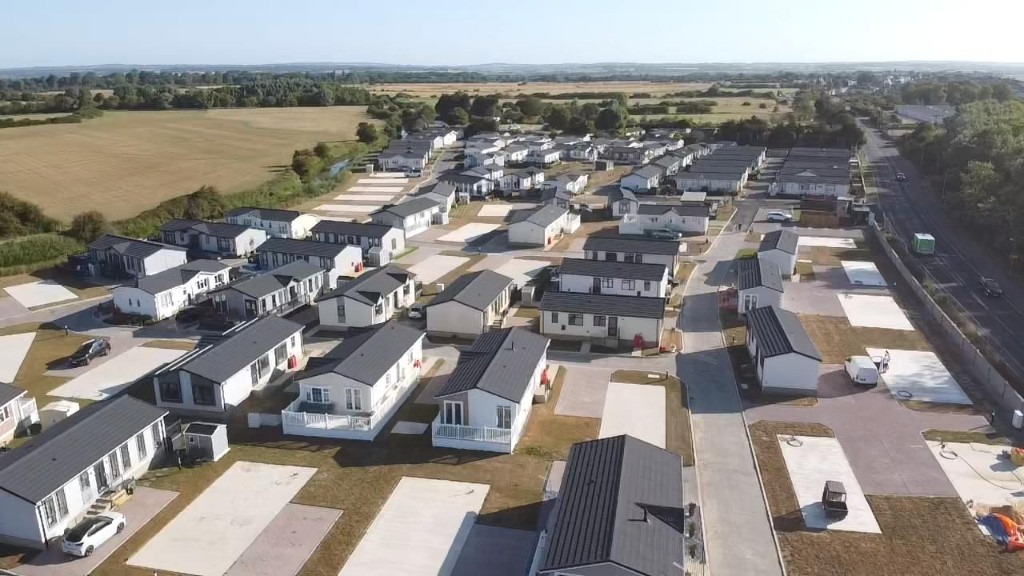 150 Pads — Pevensey Bay, Pevensey Bay, Eastbourne — How it is now — photo 4